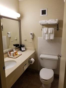 Hotel Clarion Inn And Conference Center