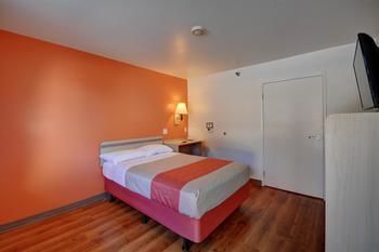 Motel 6 Hartford - Windsor Locks
