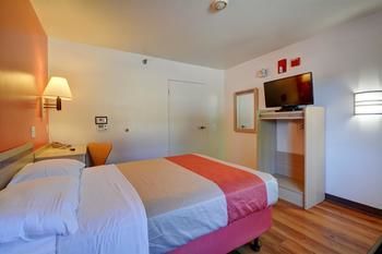Motel 6 Hartford - Windsor Locks