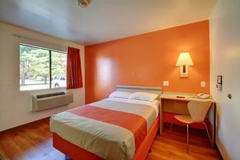 Motel 6 Hartford - Windsor Locks