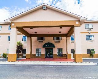 Hotel Quality Inn And Suites