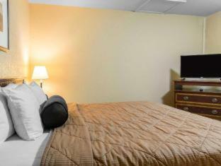 Hotel Rodeway Inn Ft Morgan