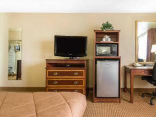 Hotel Rodeway Inn Ft Morgan