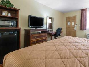 Hotel Rodeway Inn Ft Morgan