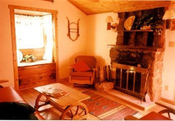 The Baldpate Inn Bed & Breakfast