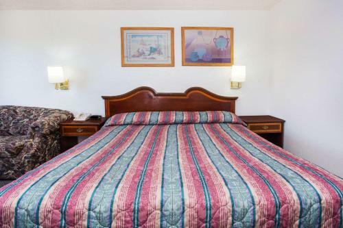 Motel Super 8 Limon