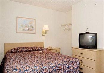 Hotel Suburban Extended Stay