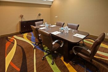 Hotel Holiday Inn Evansville Airport