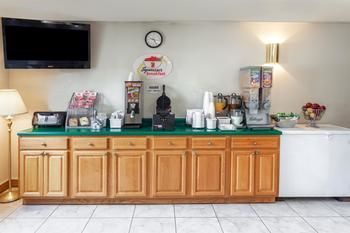 Super 8 Motel - Portage
