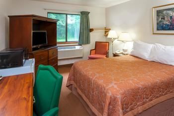 Super 8 Motel - Portage