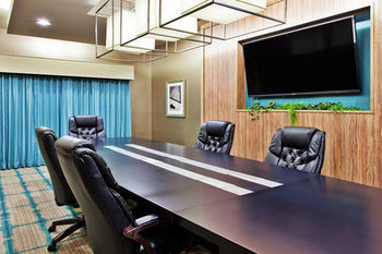 Holiday Inn Express Hotel & Suites Warner Robins North West