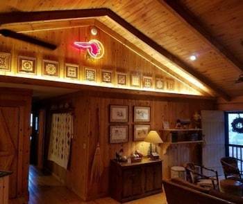 Beechwood Inn - Bed Breakfast And Wine Cellar