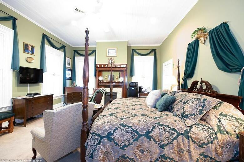 Page House Bed And Breakfast