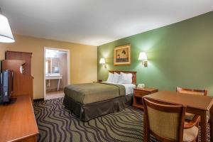 Hostal Quality Inn & Conference Center