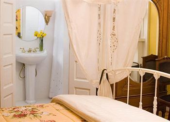 Bed & Breakfast Maison Lavigne