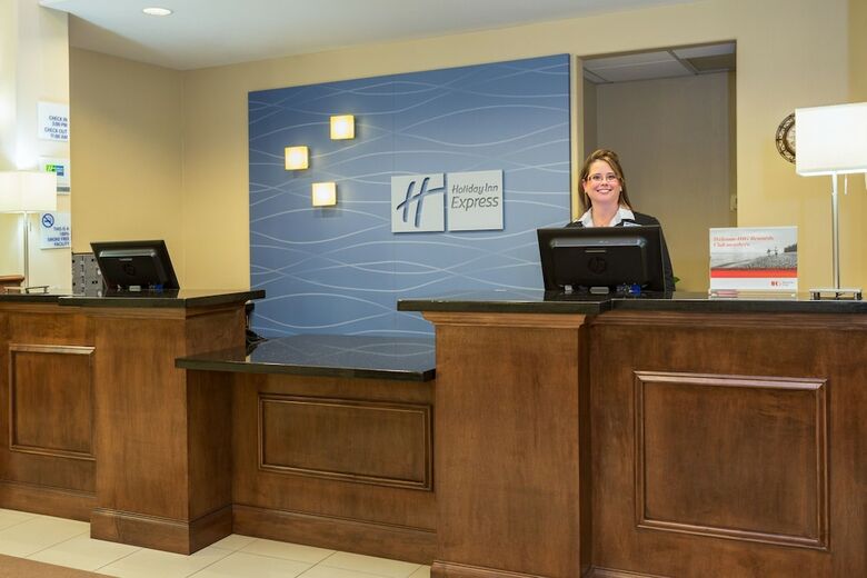Holiday Inn Express And Suites Moultrie, An Ihg Hotel
