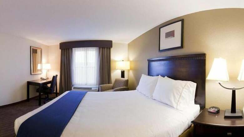 Holiday Inn Express And Suites Moultrie, An Ihg Hotel