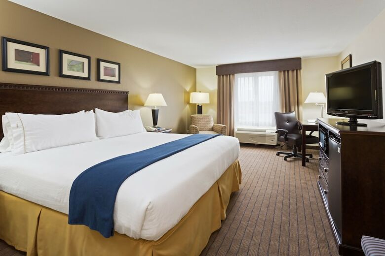 Holiday Inn Express And Suites Moultrie, An Ihg Hotel