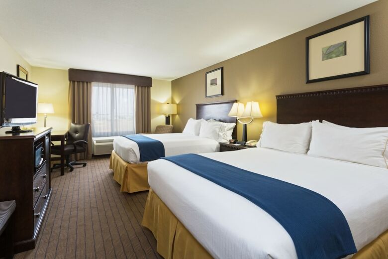 Holiday Inn Express And Suites Moultrie, An Ihg Hotel