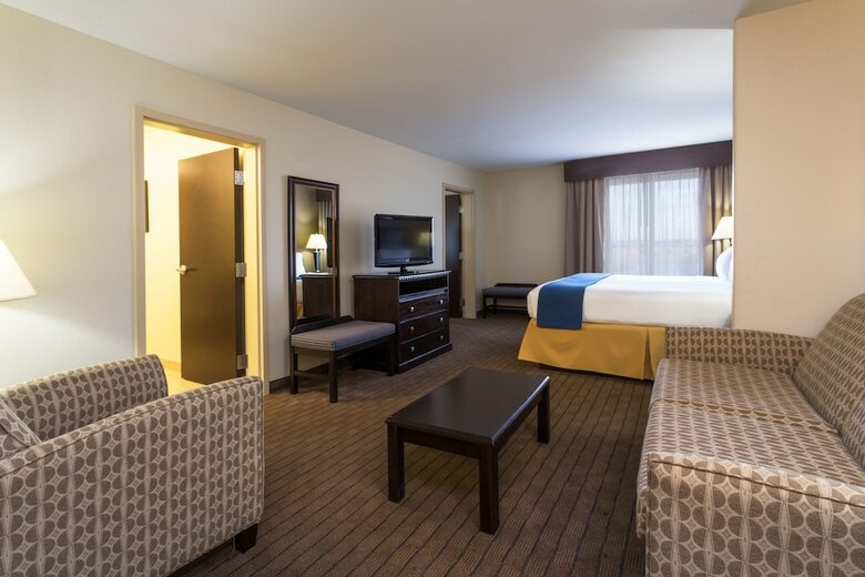 Holiday Inn Express And Suites Moultrie, An Ihg Hotel