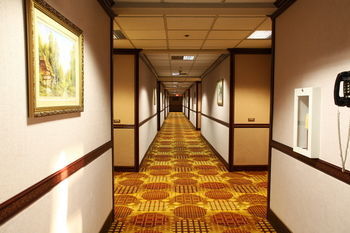 La Crystal Hotel