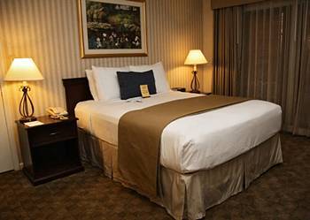 Chase Suite Hotel Brea