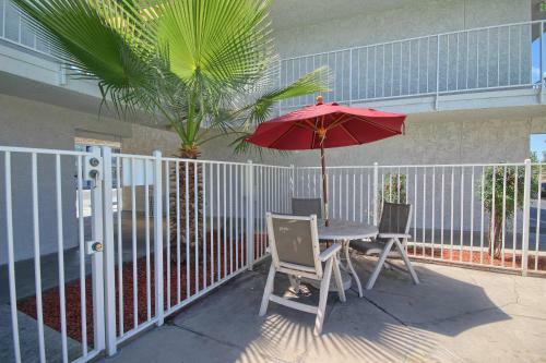 Motel 6 Tulare