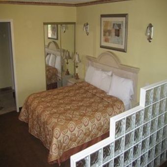 Hotel Glen Capri Inn &suites - San Fernando Rd
