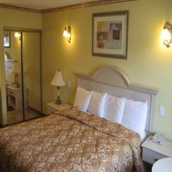 Hotel Glen Capri Inn &suites - San Fernando Rd