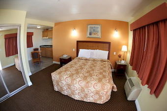 Hotel Glen Capri Inn &suites - San Fernando Rd