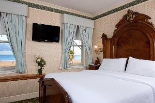 Hostal Dorymans Oceanfront Inn
