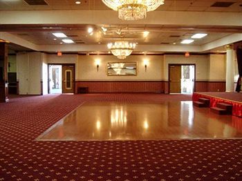 Lincoln Plaza Hotel