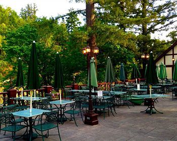 Hostal Benbow Historic Inn