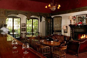 Hostal Benbow Historic Inn