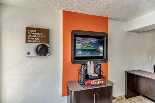 Motel 6 Stockton North