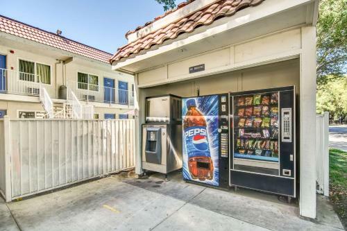 Motel 6 Stockton North