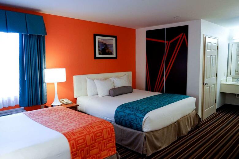 Hotel Howard Johnson Salinas