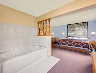 Hotel Super 8 Chariton