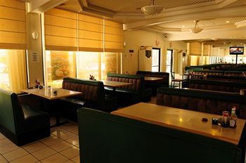 Hotel Super 8 Charles City Ia