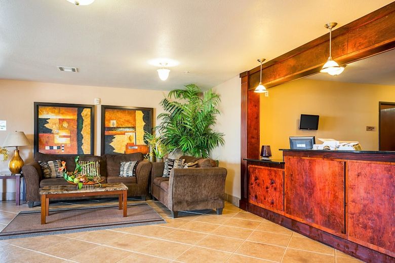 Hotel Quality Inn & Suites