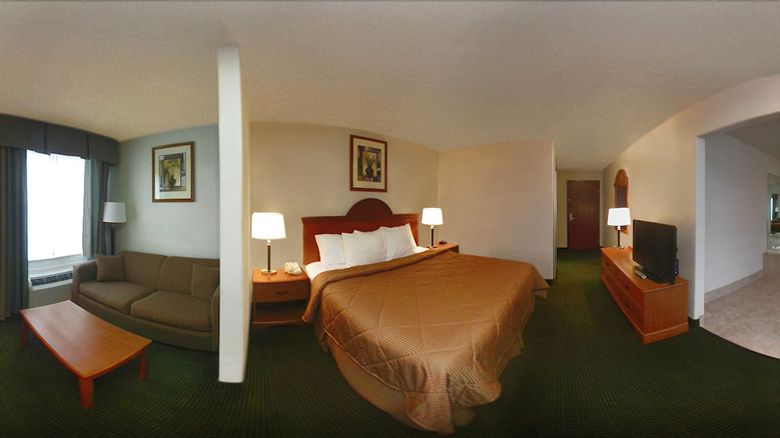 Hotel Quality Inn & Suites