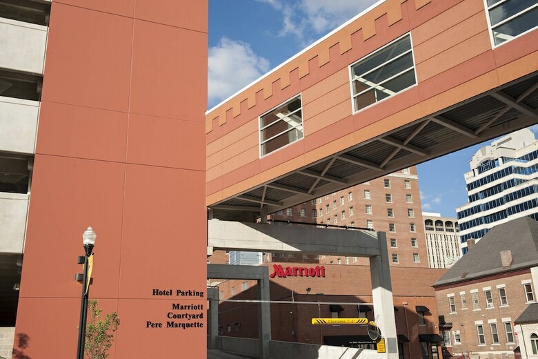 Hotel Courtyard Peoria Downtown