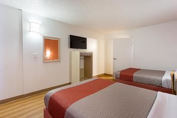 Motel 6 Baton Rouge Southeast