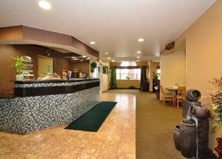 Hostal Econo Lodge Inn And Suites