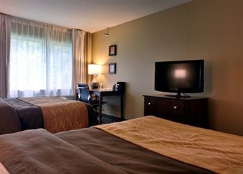 Hotel Comfort Inn & Suites