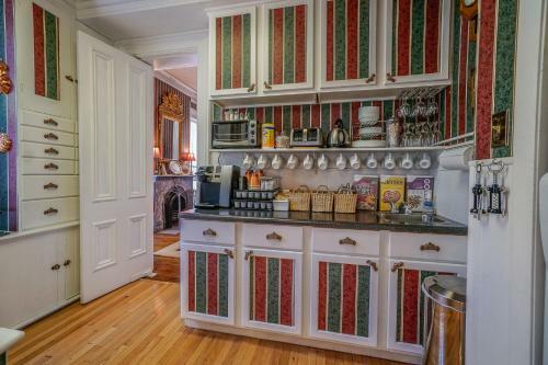 Bed & Breakfast Pinehill Inn