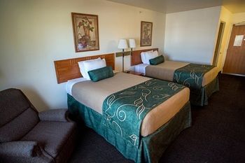 Hotel Oak Tree Inn Clinton