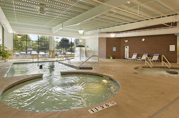 Hotel Ramada Bettendorf