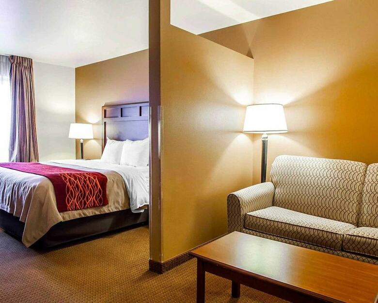 Hotel Comfort Inn And Suites