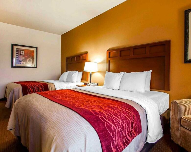 Hotel Comfort Inn And Suites